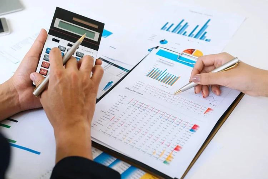 ضرورت استفاده از مشاور مالیاتی